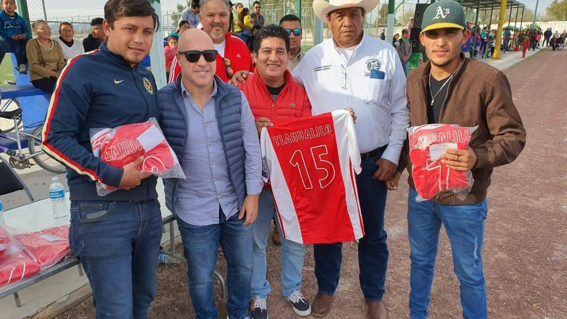 29 Rodrigo ‘Pony’ Ruiz inaugura liga de futbol en Tlahualilo1